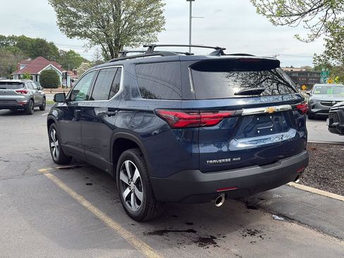 Certified 2023 Chevrolet Traverse LT w/ LT Premium Package AWD/4WD image 5