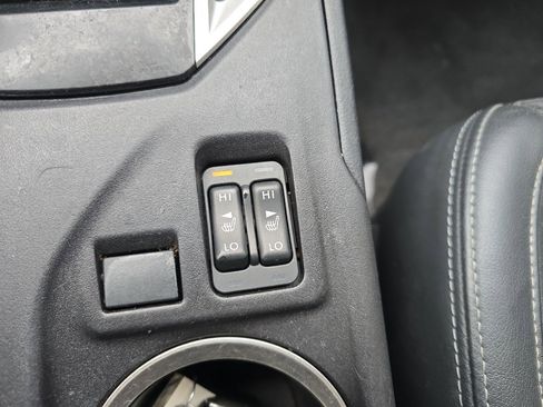 Used 2017 Subaru Impreza 2.0i Limited image 31