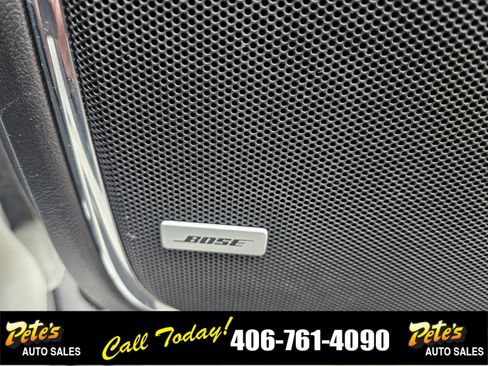 Used 2020 Chevrolet Suburban LT image 19