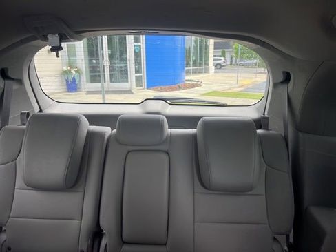 Used 2014 Honda Odyssey Touring image 14