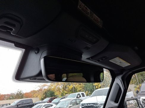 Certified 2022 Jeep Wrangler Unlimited Sport image 32