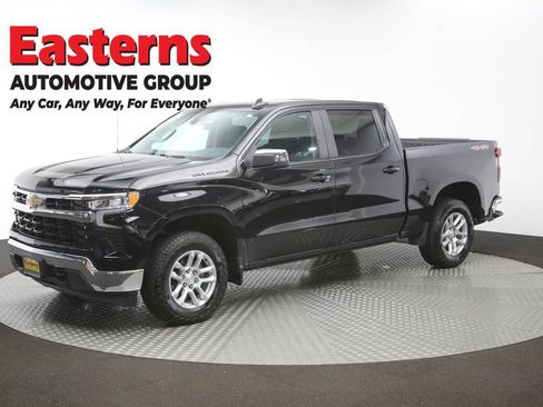 Used 2023 Chevrolet Silverado 1500 LT AWD/4WD image 58