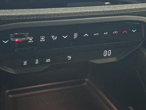 New 2026 Jeep Cherokee Overland AWD/4WD image 19