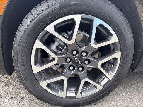 Used 2025 Chevrolet Blazer RS w/ Driver Confidence II Package image 8