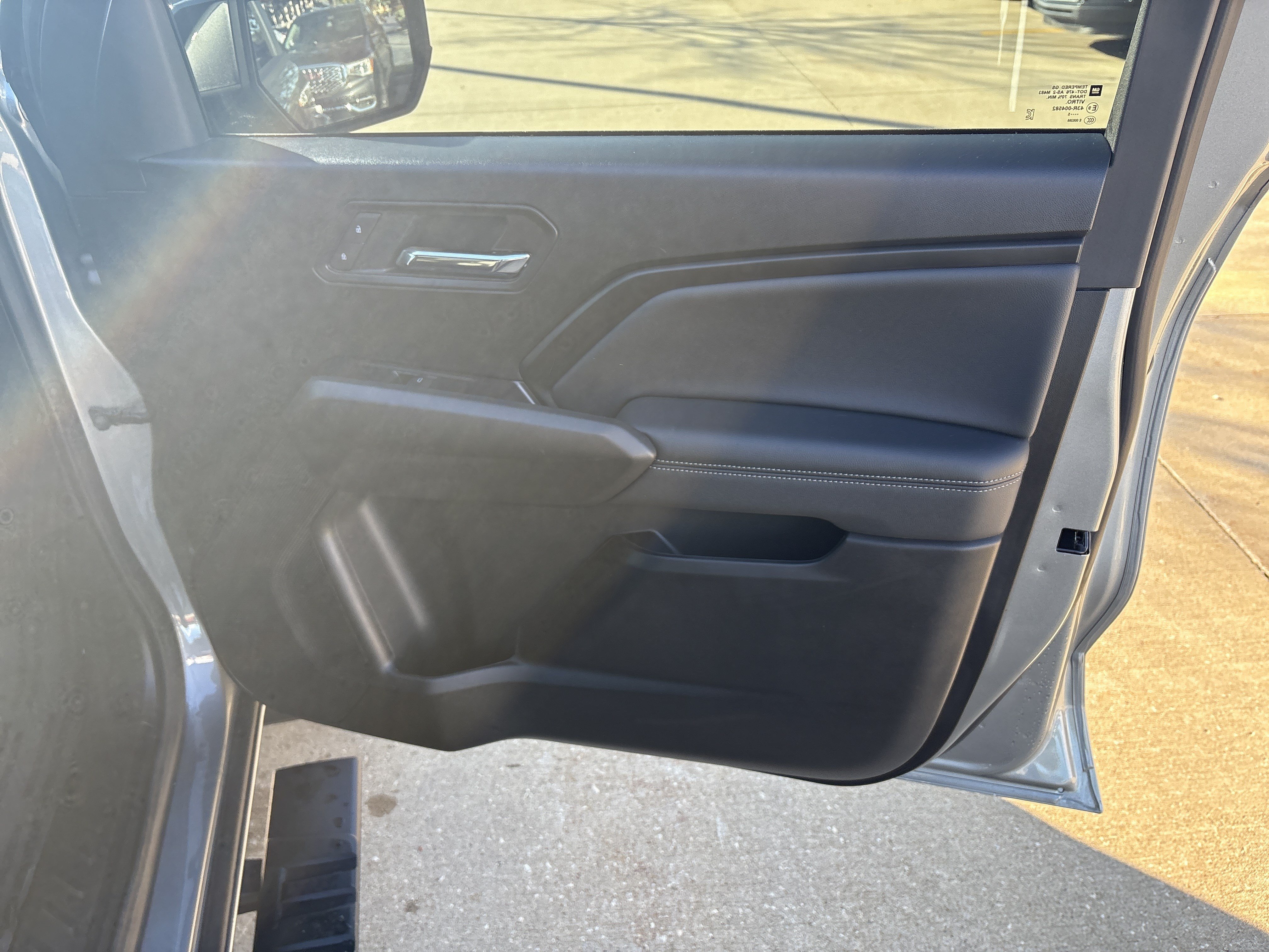 Used 2025 GMC Canyon Elevation w/ Convenience Package AWD/4WD image 17