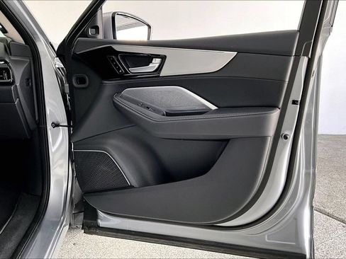 Certified 2026 Acura MDX FWD w/ Technology Package image 23