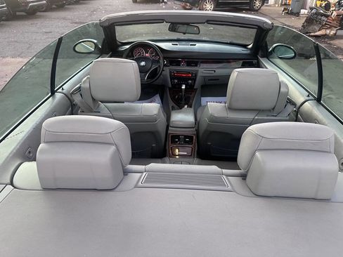 Used 2007 BMW 328i Convertible image 21