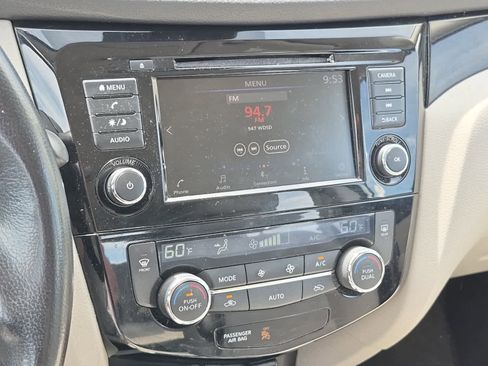 Used 2022 Nissan Rogue Sport SV AWD/4WD image 13