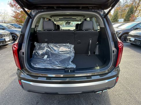 New 2025 Kia Telluride S image 38