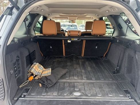 Used 2019 Land Rover Discovery HSE Luxury image 7