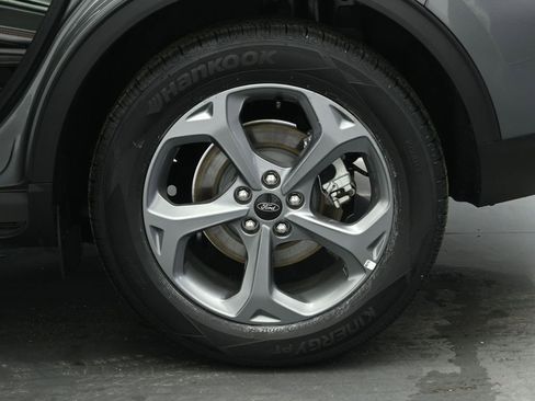 Certified 2025 Ford Escape ST-Line image 22