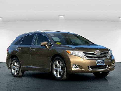 Used 2013 Toyota Venza LE image 9