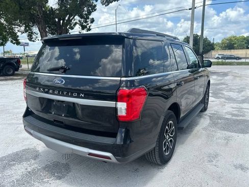 Used 2024 Ford Expedition XLT AWD/4WD image 4