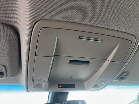 Used 2016 GMC Yukon SLE w/ HD Trailering Package image 32