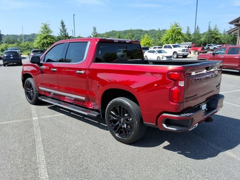 Certified 2023 Chevrolet Silverado 1500 High Country w/ High Country Premium Package AWD/4WD image 7