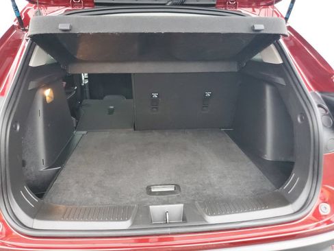 Used 2025 Chevrolet Trax LT FWD image 25