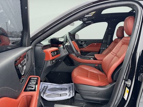 Used 2025 Lincoln Aviator Reserve w/ Jet Appearance Package AWD/4WD image 14