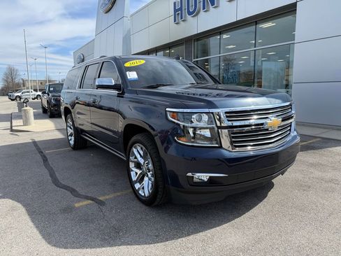 Used 2018 Chevrolet Suburban Premier image 48