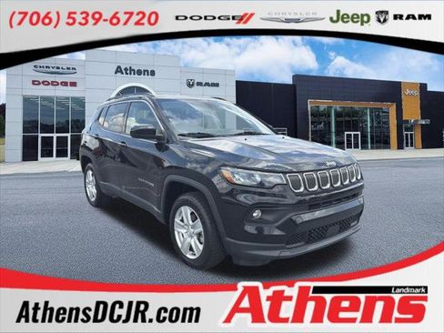 Certified 2022 Jeep Compass Latitude w/ Convenience Group AWD/4WD image 1