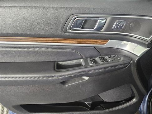 Used 2018 Ford Explorer Limited w/ Equipment Group 301A image 40