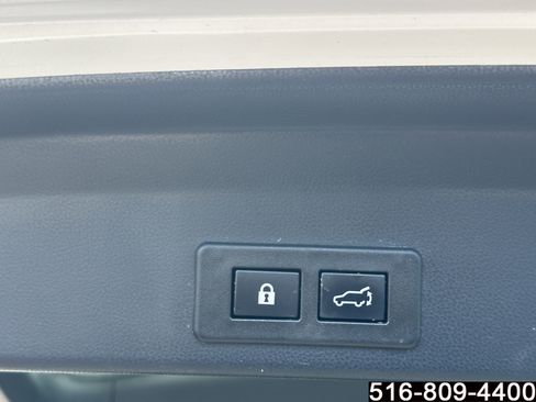 Used 2021 Subaru Ascent Premium w/ Convenience Package AWD/4WD image 24
