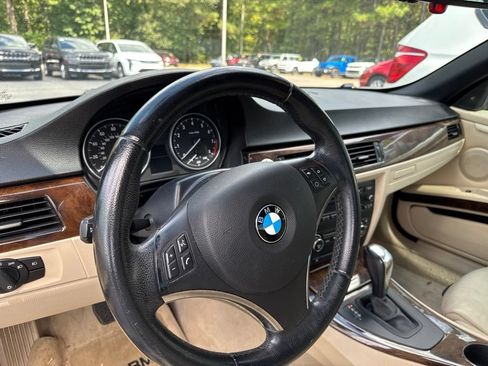 Used 2007 BMW 328i Convertible RWD image 3