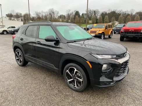 Used 2022 Chevrolet TrailBlazer RS w/ Sun and Liftgate Package image 10