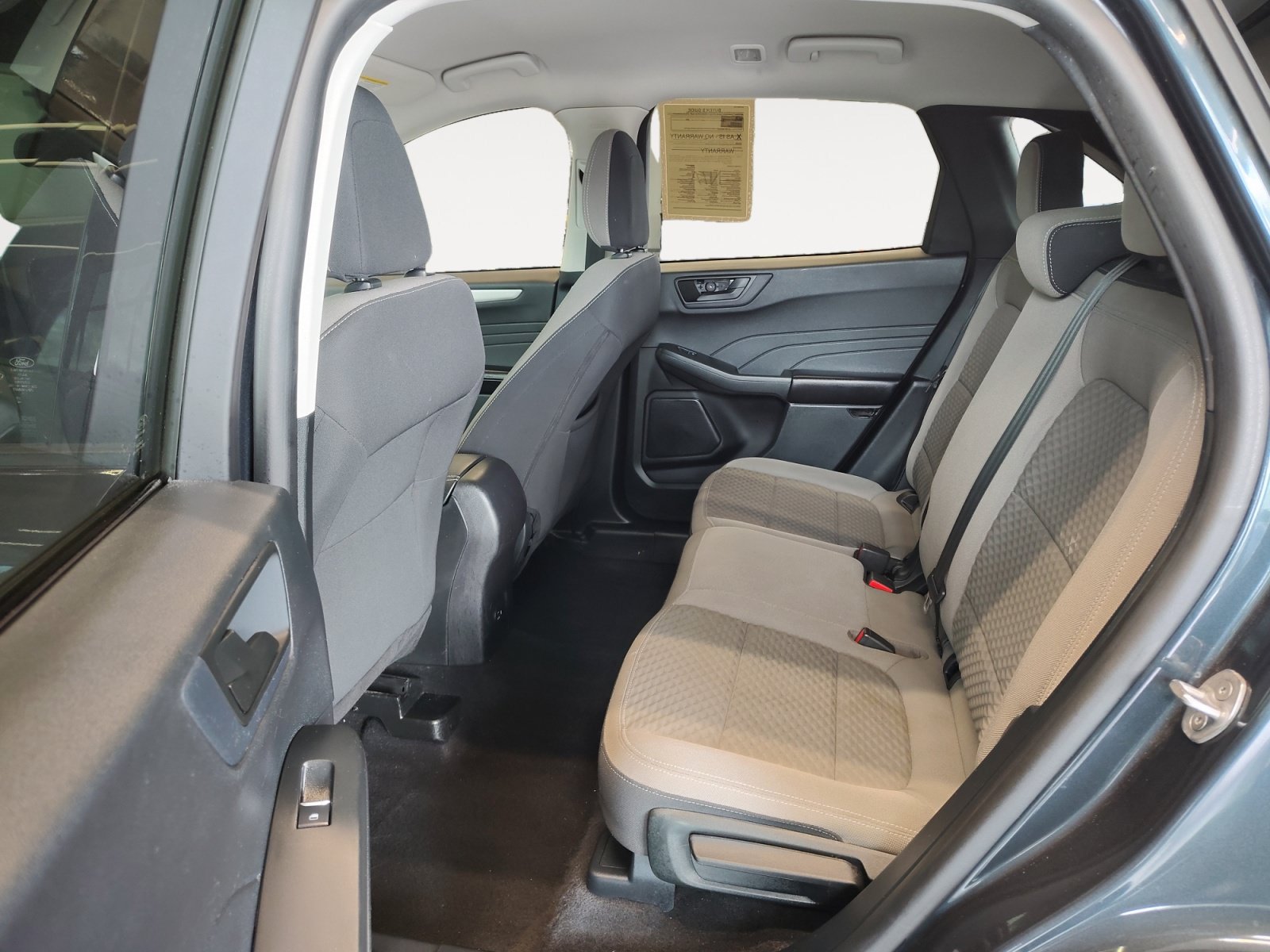 Used 2022 Ford Escape SE w/ SE Sport Appearance Package FWD image 23