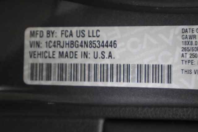 Used 2022 Jeep Grand Cherokee Limited AWD/4WD image 38