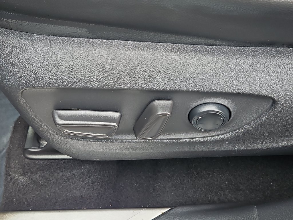 Used 2021 Toyota Highlander Platinum AWD/4WD image 27