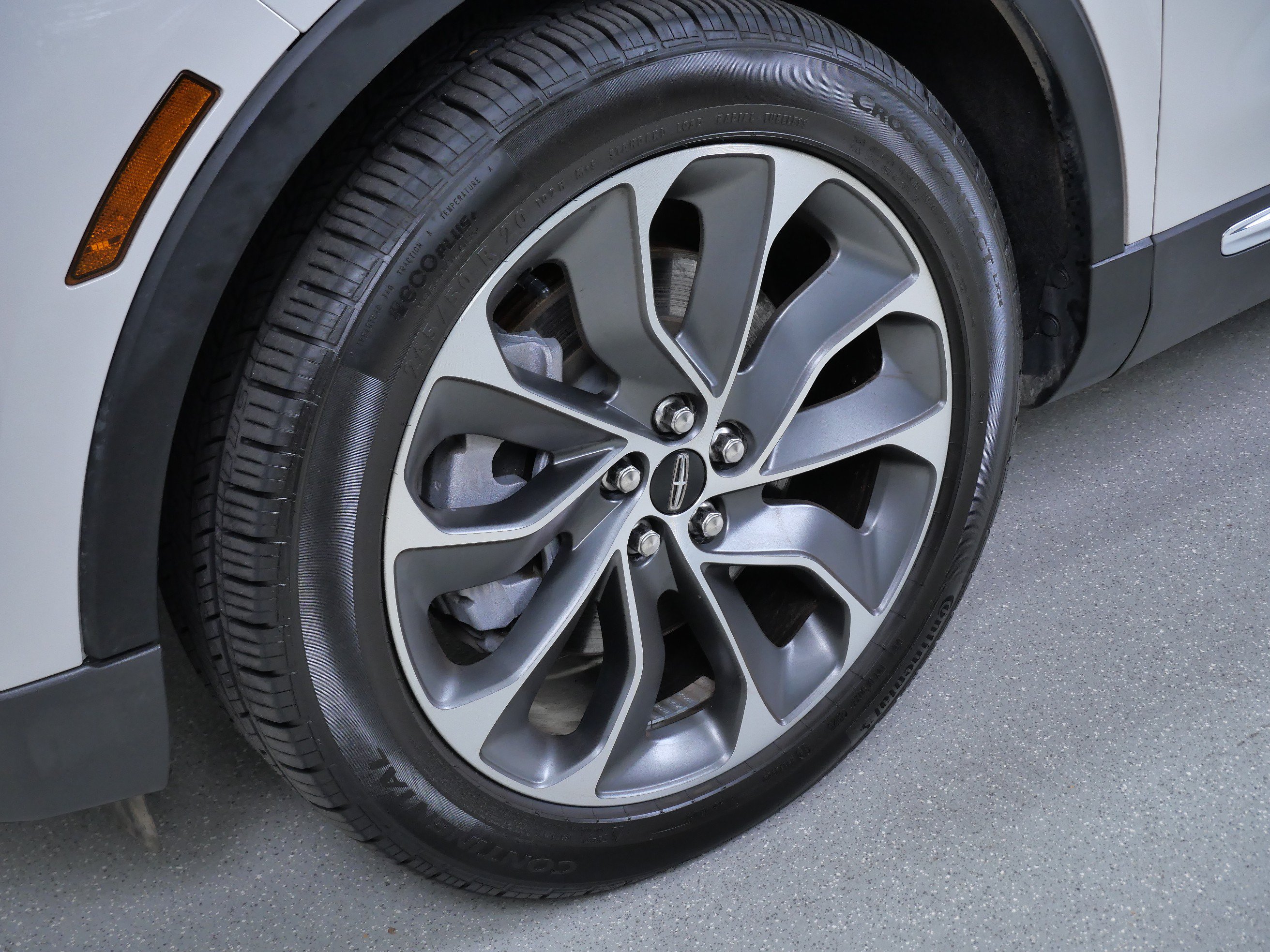 Used 2022 Lincoln Nautilus Reserve w/ Luxury Package AWD/4WD image 12