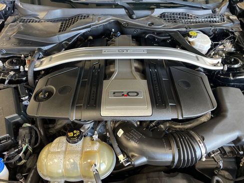 Used 2020 Ford Mustang GT Premium image 10