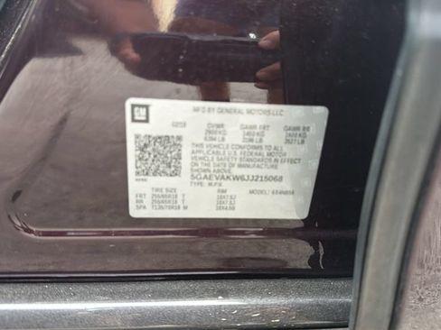 Used 2018 Buick Enclave Essence AWD/4WD image 31