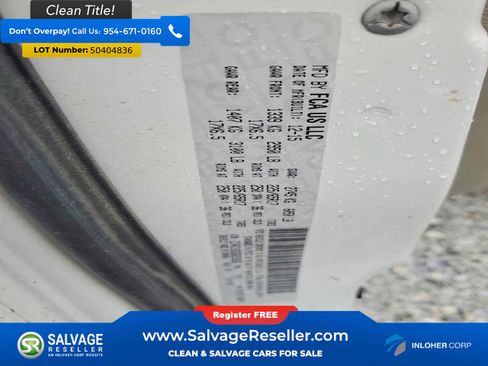 Used 2016 Chrysler Town & Country Touring image 19