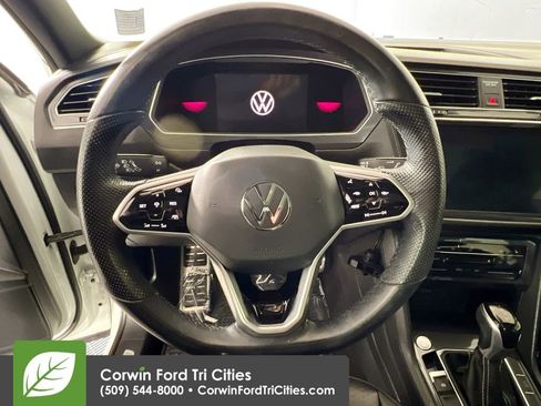 Used 2022 Volkswagen Tiguan SE R-Line AWD/4WD image 8