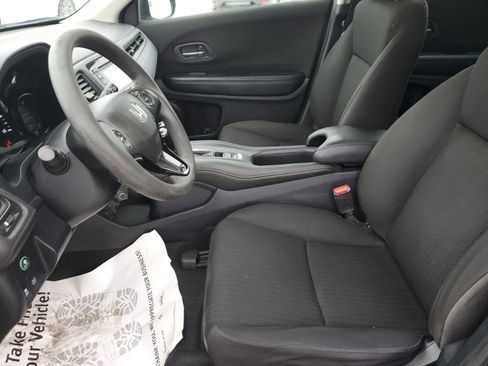 Used 2018 Honda HR-V LX image 24