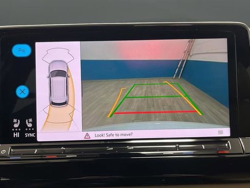 Used 2024 Volkswagen Atlas Cross Sport SE image 24