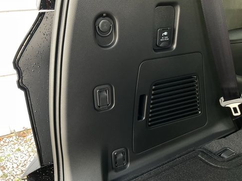 New 2026 Nissan Armada SL image 18