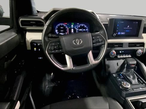 Used 2024 Toyota Tacoma TRD Off-Road AWD/4WD image 6