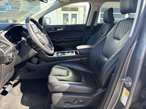 Used 2024 Ford Edge Titanium AWD/4WD image 12