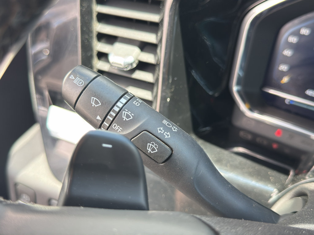 Used 2023 Chevrolet Silverado 1500 LTZ AWD/4WD image 20