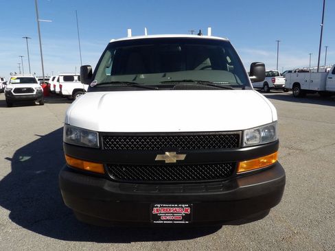 Used 2020 Chevrolet Express 2500 w/ Safety Package image 12
