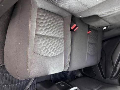 Used 2018 Chevrolet Equinox LT image 20