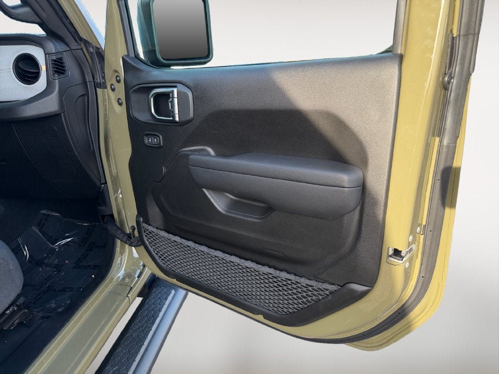 Used 2025 Jeep Wrangler Unlimited Sport AWD/4WD image 12
