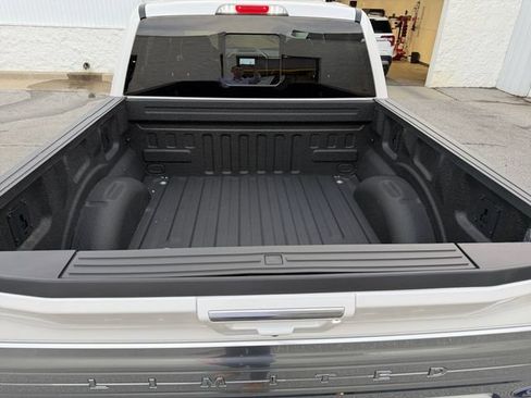 Used 2018 Ford F150 Limited w/ Trailer Tow Package AWD/4WD image 17