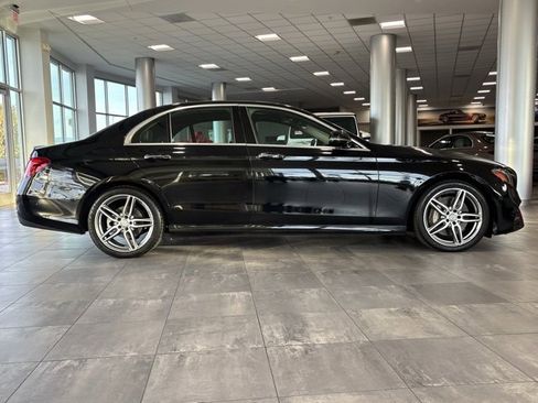 Used 2017 Mercedes-Benz E 300 E 300 image 2