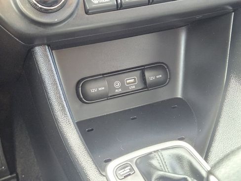 Used 2018 Kia Sportage LX image 18