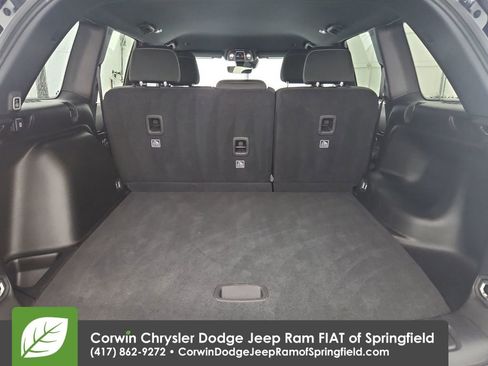 Certified 2025 Jeep Grand Cherokee Laredo w/ Luxury Tech Group I AWD/4WD image 29