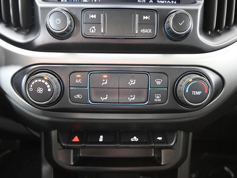 Used 2022 Chevrolet Colorado LT w/ LT Convenience Package AWD/4WD image 29
