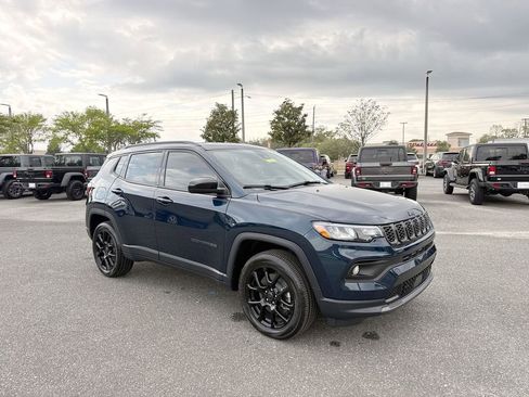 New 2026 Jeep Compass Latitude AWD/4WD image 1